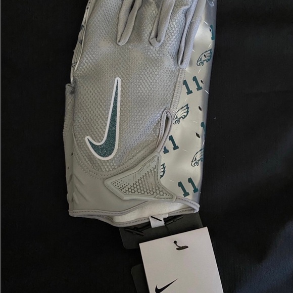 Adult Nike Vapor Jet 7.0 Receiver Football Gloves Philadelphia Eagles A.J. Brown